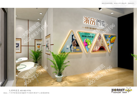 華梁門窗廣州建材展特裝展臺設(shè)計(jì)